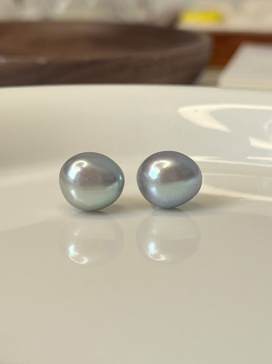 Natural gray Baroque pearl earrings