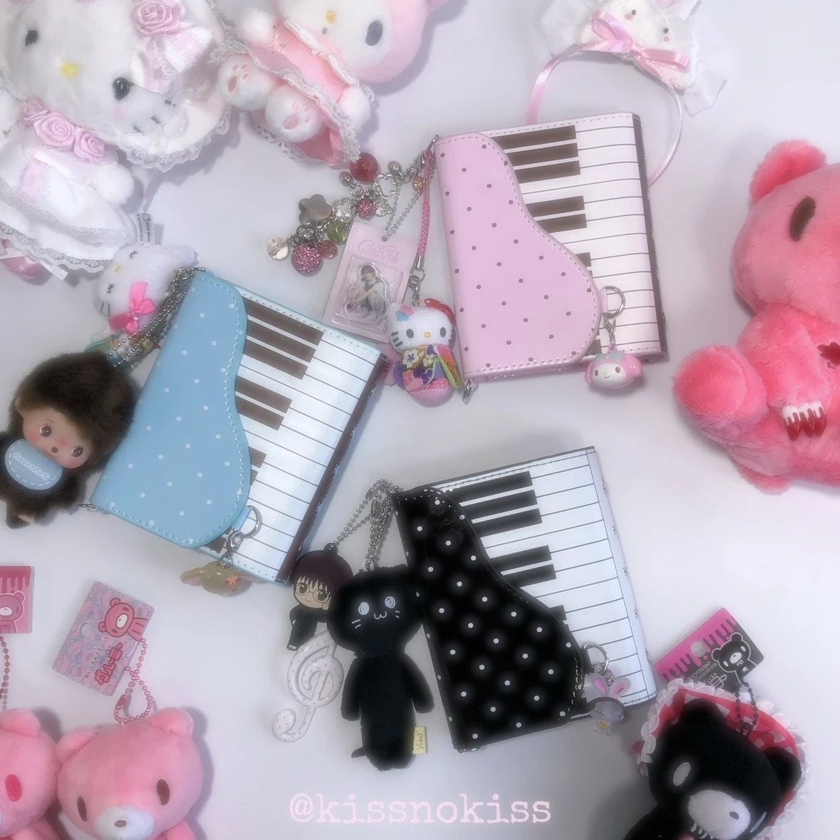 Piano binder kissnokiss